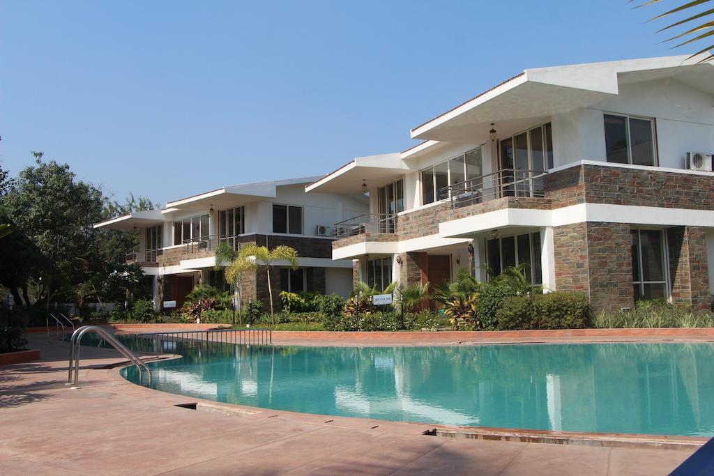 Wonderland Resort Silvassa Exterior photo